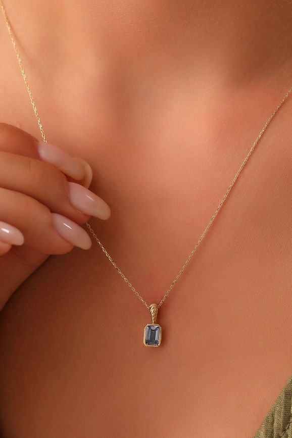 14 Ayar Mini Baget Akuamarin Taşlı Altın Kolye