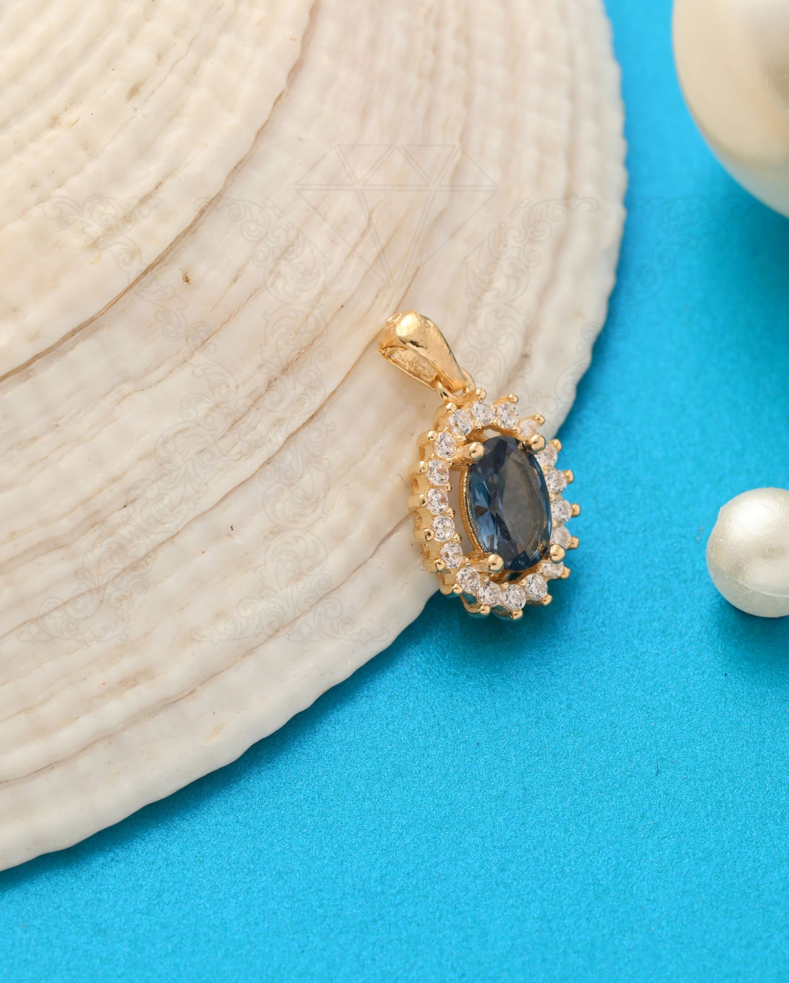 Oval Safir Renk Taşlı 14 Ayar Altın Kolye Ucu T8-KLU