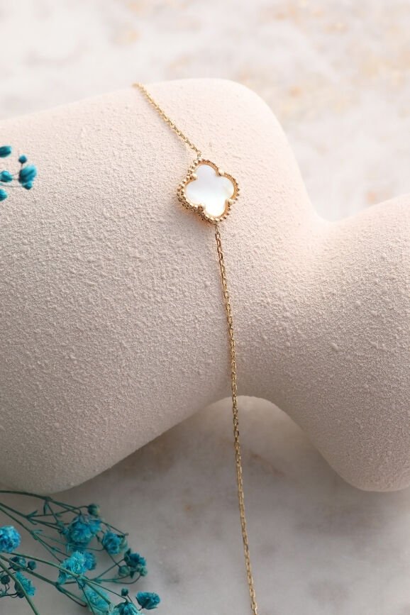 14 Ayar Beyaz Taşlı Van Cleef Altın Bileklik